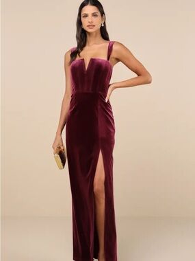 Lulu's Burgundy Velvet Dress